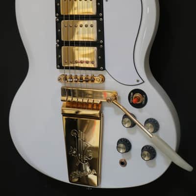 Epiphone G-400 Custom '62 Les Paul Custom w/Maestro White | Reverb