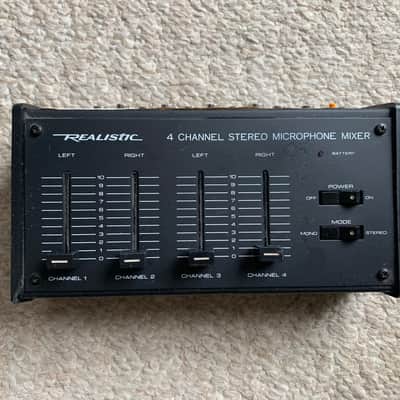 Realistic 4 Channel Stereo Microphone Mixer 32-1105A Black image 1