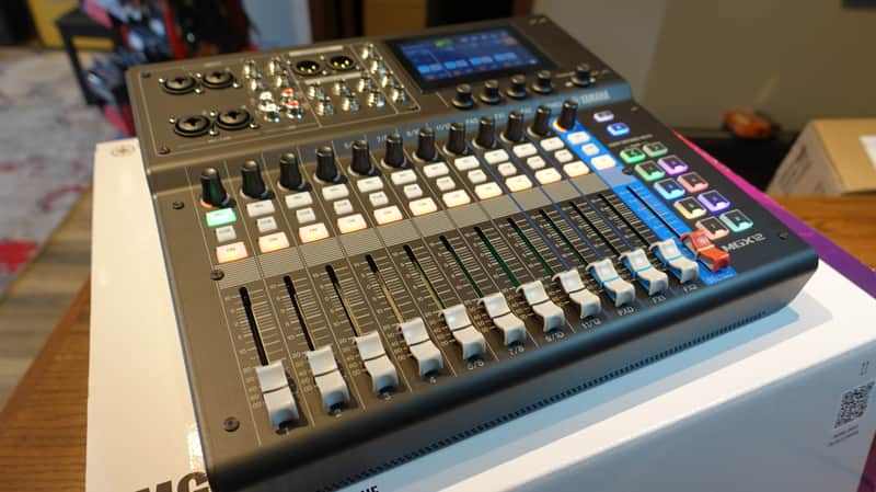 Yamaha MGX12 18-Channel Digital Mixing Console 2026 - Present - Black image 1