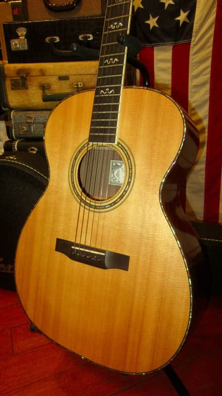 2000 Larivee OM-10 Natural MINT w/ Original Case image 1