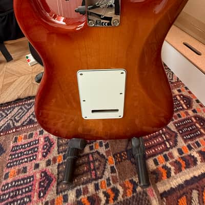 Fender Player Stratocaster HSS Plus Top with Maple Fretboard 2019 - 2021 - Sienna Sunburst image 8