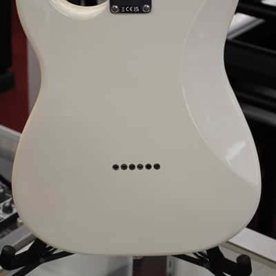 Squier Classic Vibe 70's Stratocaster HSS Hardtail Electric Guitar Olympic White 7lbs 10oz image 4