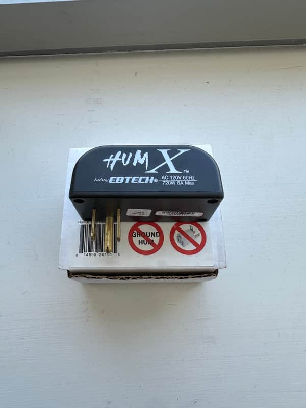 Ebtech Hum X Ground Loop Hum Eliminator Plug | Reverb