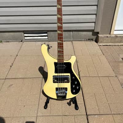 Rickenbacker 4001 1981 - White image 1