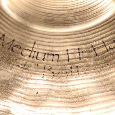 Paiste 14" Signature Medium Hi Hat Cymbals PAIR image 5