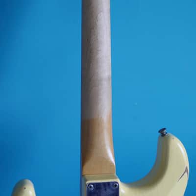 Fender CME Exclusive Road Worn 1960s Stratocaster 2020 - Vintage white image 8