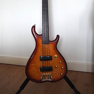 Bernie Goodfellow Fretless Classic image 2