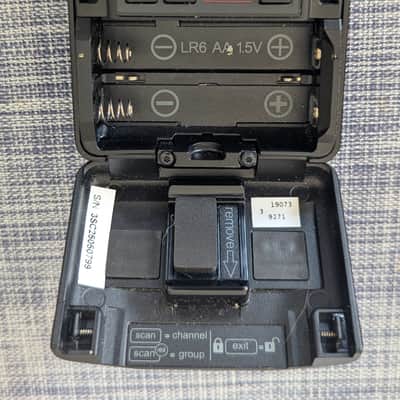 Shure PSM 300 In-Ear Monitoring System (P3T and P3RA) H20 Band 2019 - Black image 4