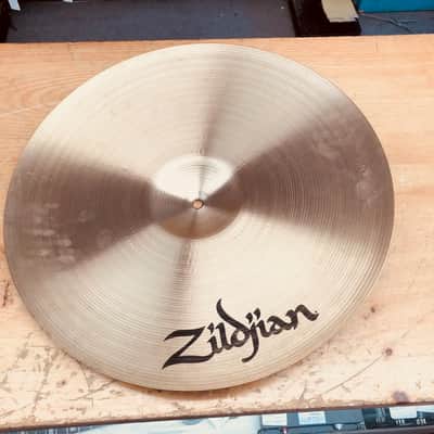 Zildjian 20" Medium Ride Cymbal image 5