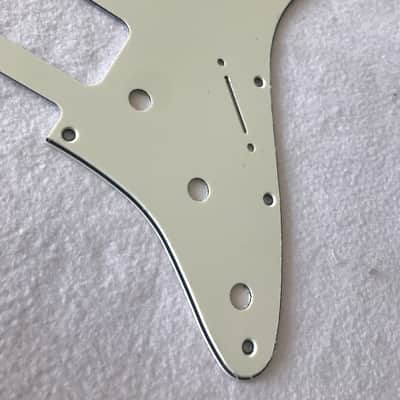 For Fender Stratocaster Strat P90 2 Pickup Guitar Pickguard,3 Ply Mint Green image 4