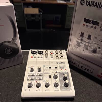 Yamaha AG06 6 Channel Mixer w/Headphones 2010s - White image 3