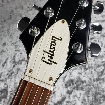 Gibson Custom Shop Kirk Hammett Flying V Aged & Signed [USED] 2012 image 8