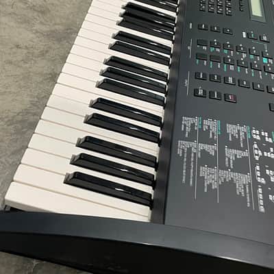 Yamaha V50 Digital Synthesizer 1989 image 9