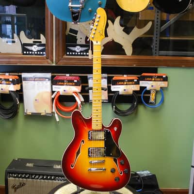 Fender  Modern Player Starcaster image 2