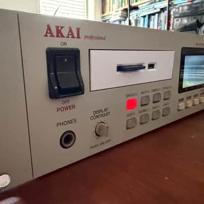 Akai S3000XL MIDI Stereo Digital Sampler w 32MB RAM, New ZuluSCSI w USB-C, 10x 16GB SD cards, Analog & Digital synth/drum libraries, New Universal PSU, - CLEAN (1996)