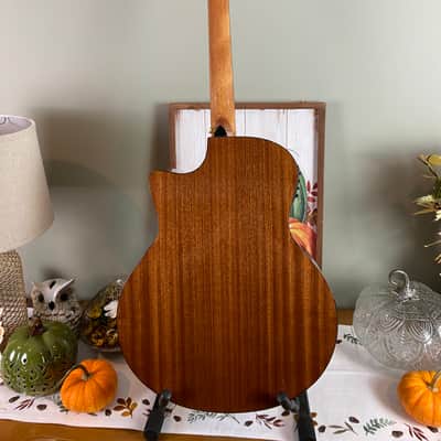 Tagima California EQ Steel Medium Jumbo Cutaway Acoustic Guitar - Black image 6