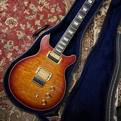 Hamer Sunburst 1979 all Original - Factory Special Binding - Crown Inlays - w/OHSC  - CLEAN AND RARE image 2