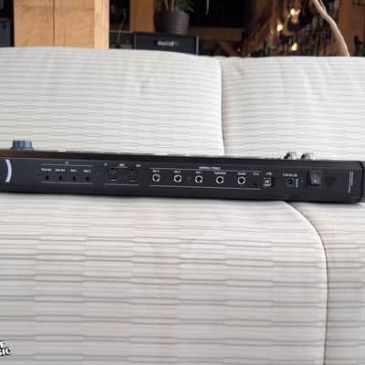 Arturia Keylab 61 MKII Midi Controller image 3