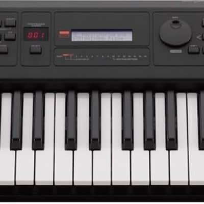 Yamaha MX61 v2 Keyboard Synthesizer, 61-Key, Black image 4