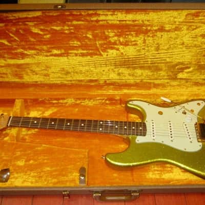1998 Fender Custom Shop Dick Dale Stratocaster Chartreuse Sparkle image 11