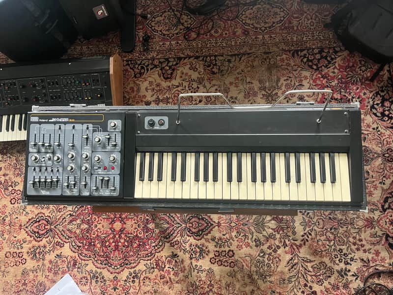 Roland Sh3 image 1