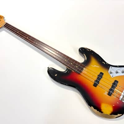 Fender Jazz Bass Jaco Pastorius Tribute Relic 2013 Custom Shop Sunburst Fretless image 7