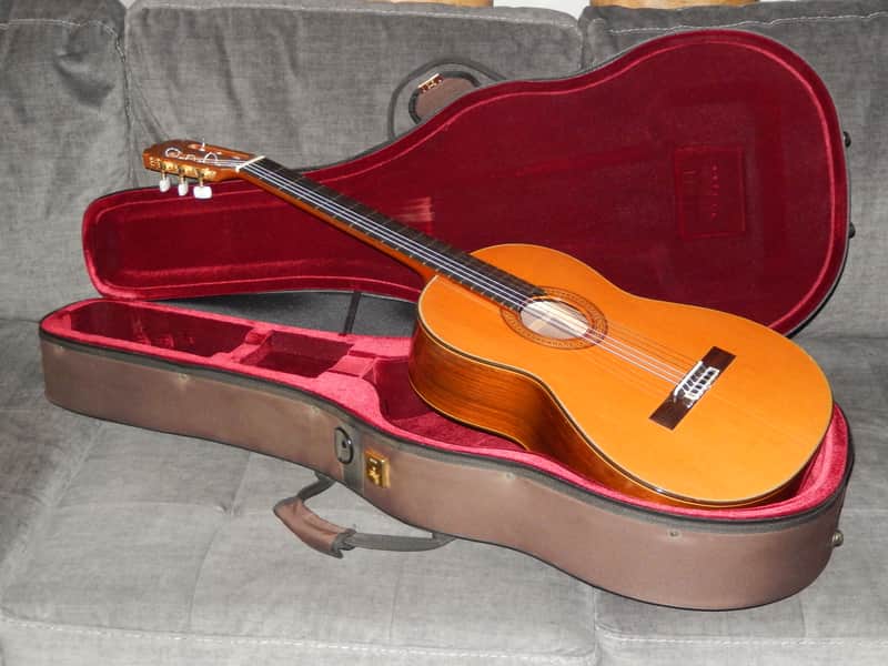 MADE IN JAPAN IN 2000 - RYOJI MATSUOKA M65 - SWEETLY SOUNDING CLASSICAL GUITAR image 1