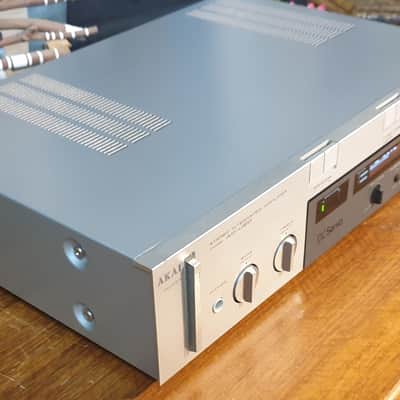 Vintage AKAI AM-U310 * DC Amplifier * 40WPC - Made in Japan! 1982/83 image 8