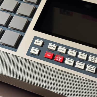 Akai MPC Live II Standalone Sampler / Sequencer Retro Edition 2020 - Present - Grey image 3