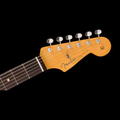 Fender Limited Edition Vintera II Road Worn '60s Stratocaster Sonic Blue with Case image 6