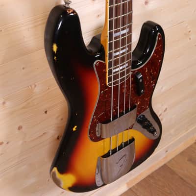 Fender Custom Shop 1972 Jazz Bass Relic - Rosewood Fingerboard, 3-Tone Sunburst image 3