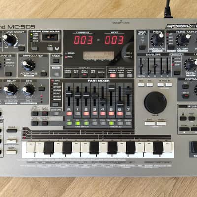 Roland MC-505 Groovebox