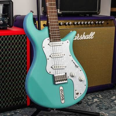 Bond Star in Seafoam Green image 10