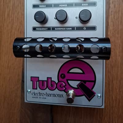 Electro Harmonix Tube EQ Analog Parametric / Shelving EQualizer 2009 - 2017 - Siver / Pink image 2