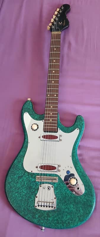 Klira Troubadour rare 1960s model Green celluloid finish image 1