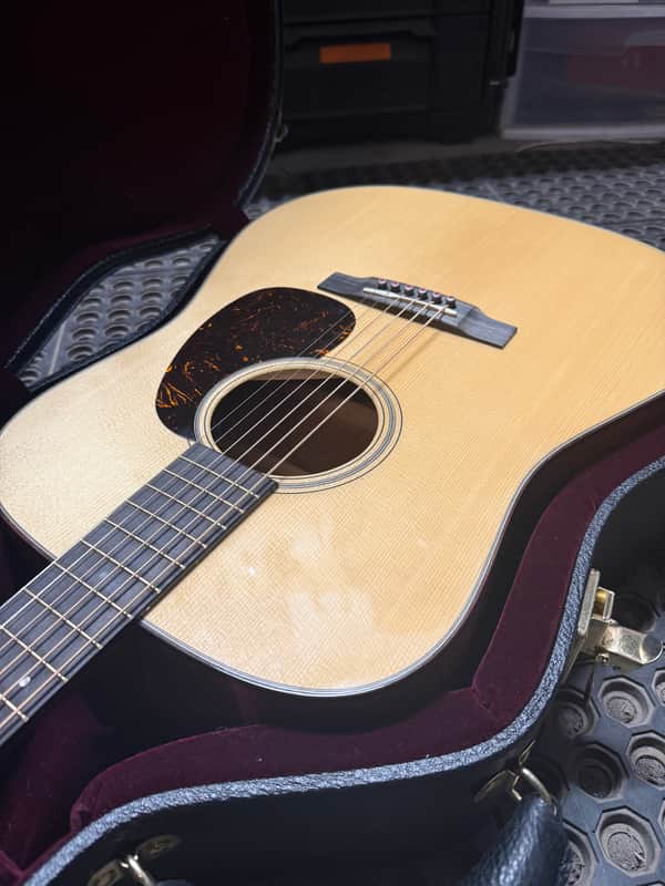 Martin D-18E Modern Deluxe - Natural image 1