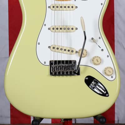 Fender Player II Stratocaster - Hialeah Yellow image 2