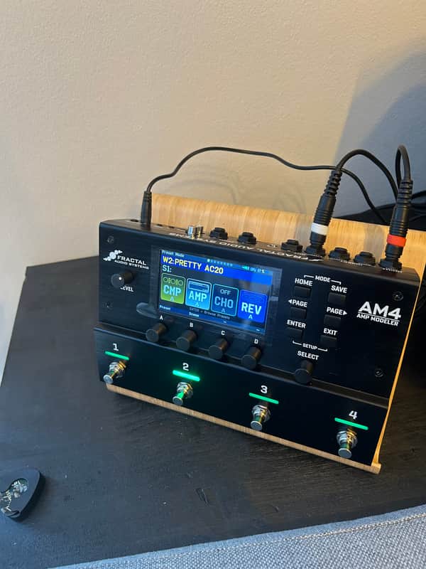 Fractal Audio AM4 Amp Modeler 2025 - Present - Black