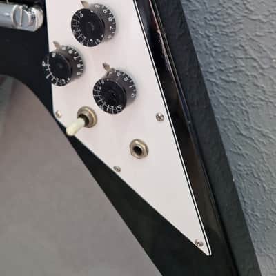 Aria FV Flying V 1980 - Black image 4