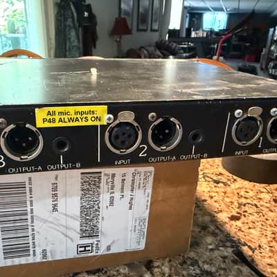 API 3124MB+ 4-Channel Mic Preamp Mixer 2003 - 2016 - Black image 5