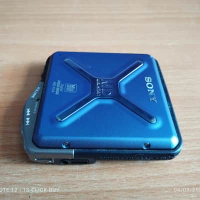 Sony MZ E44 1998 - Sony Walkman Portable mini disc Player MZ- E44 Blue good working image 5