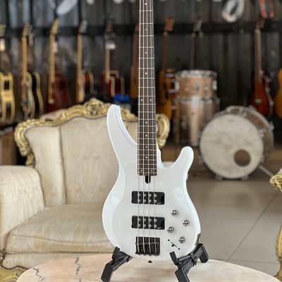YAMAHA TRBX304 White image 1