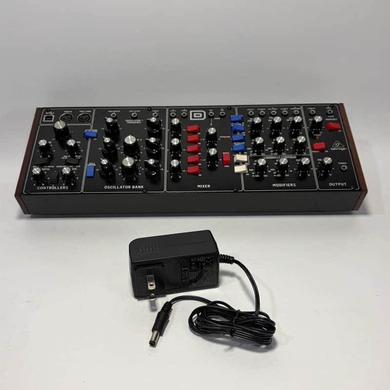 Behringer Model D