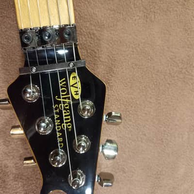 Guitare Eddie Van Halen (EVH) Wolfgang WG standard QM 3 - couleur Sunburst 2023 en état neuf image 8