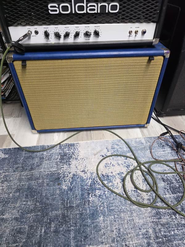 Earcandy Buzz bomb 2-12 cab killer! image 1