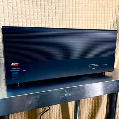Adcom GFA-555 II stereo power amplifier image 1
