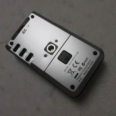 Roland R-05 Wave/MP3 Recorder 2010 image 8