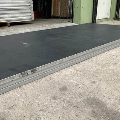 Stageright Reversible 4'x8' All Purpose Stage Deck (One)THS image 2