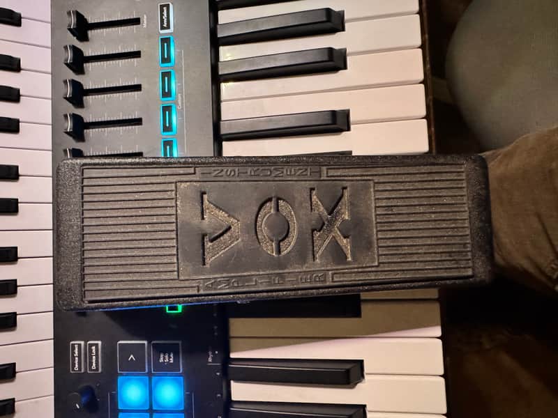 Vox V845 Classic Wah 2009 - Present - Black image 1