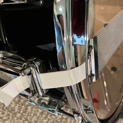 Pearl Decade Maple 14x5.5" Snare Piano Black image 7